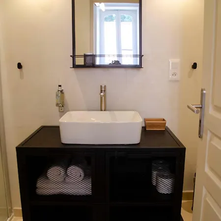 Rouleur Bed & Breakfast 4*